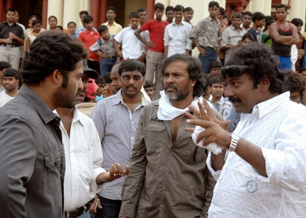 Adurs Movie Working Stills - Jr.N.T.R,Nayanthara, V V Vinayak - 8 / 9 photos